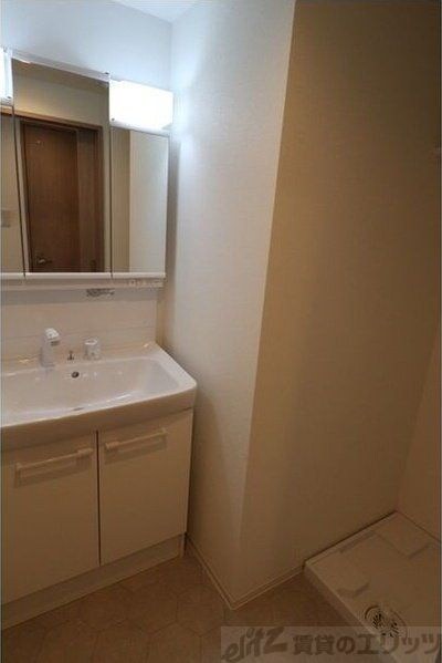 アヴェニール中崎の物件内観写真