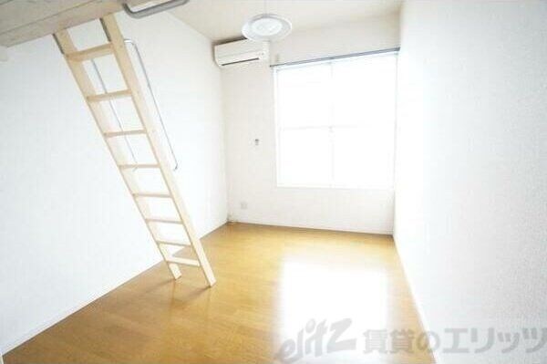 ハイツグローリーの物件内観写真