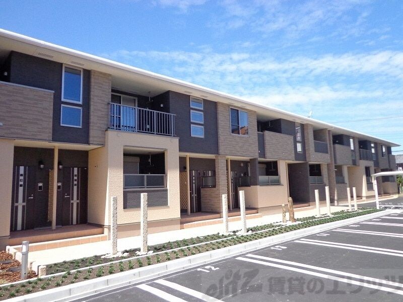 ジョイフルの物件外観写真