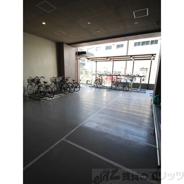 セイル江坂公園の物件内観写真