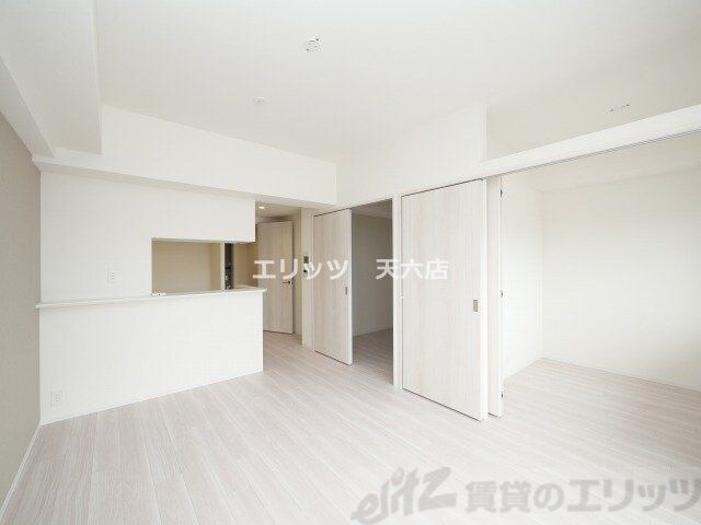 コンフォリア・リヴ東三国駅前ソルテラスの物件内観写真