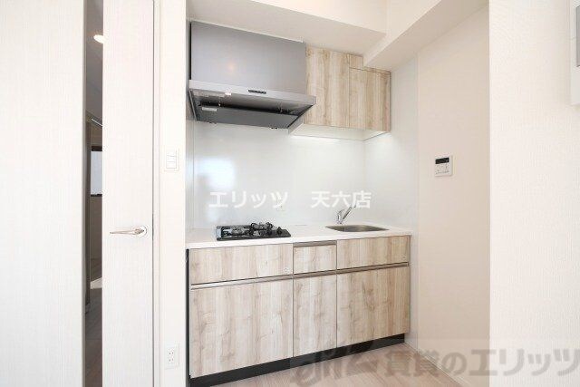 シーズンフラッツ梅田EASTの物件内観写真