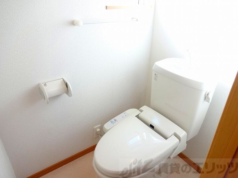 ラフレシールの物件内観写真