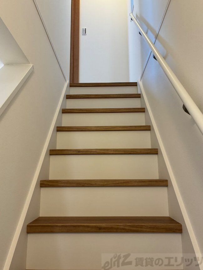 ファミリエ如是A棟の物件内観写真