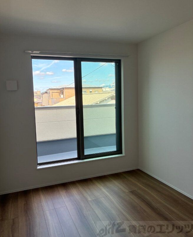 ファミリエ如是A棟の物件内観写真