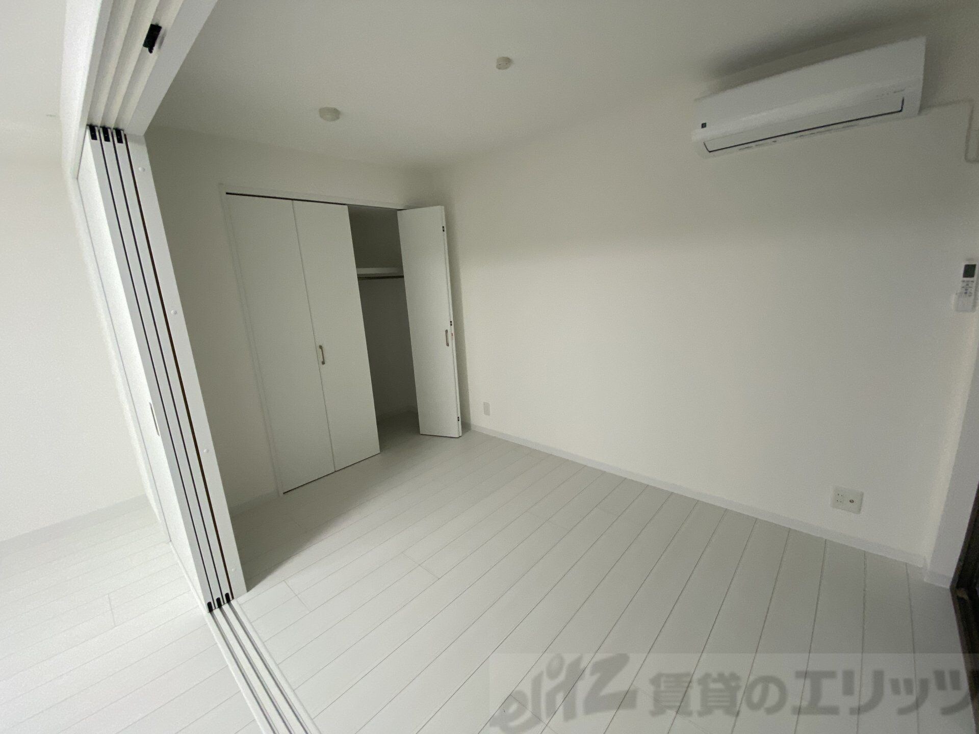 エテルナコート総持寺の物件内観写真