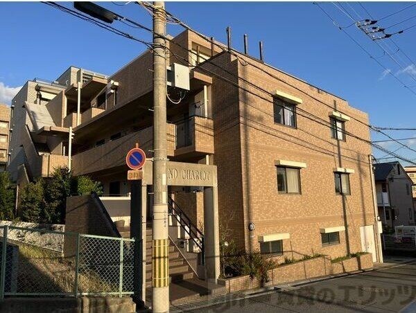 グランシャリオの物件外観写真