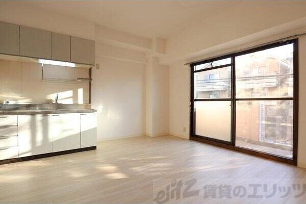 カーサ ソレアードの物件内観写真