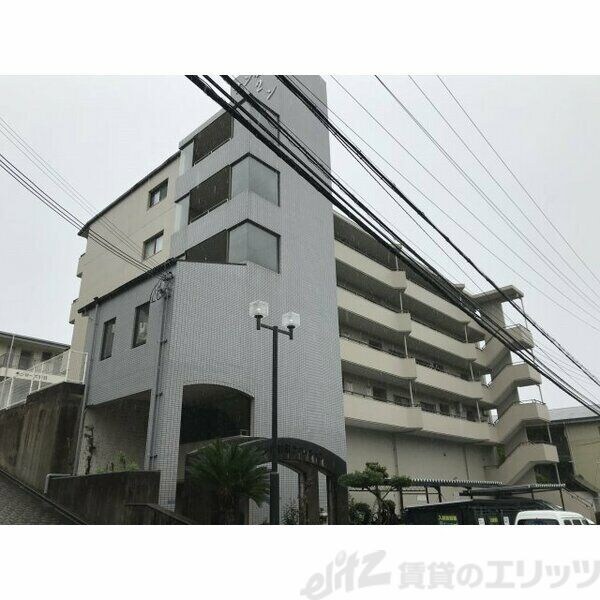 サン春日第2マンションの物件外観写真