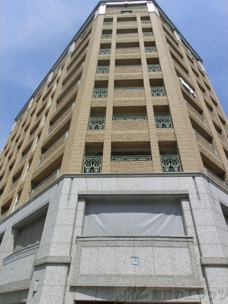 Win Road Esakaの物件外観写真