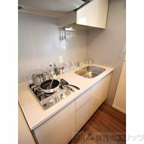 セイル江坂公園の物件内観写真