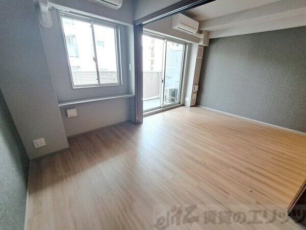 スプランディッド江坂IIIの物件内観写真