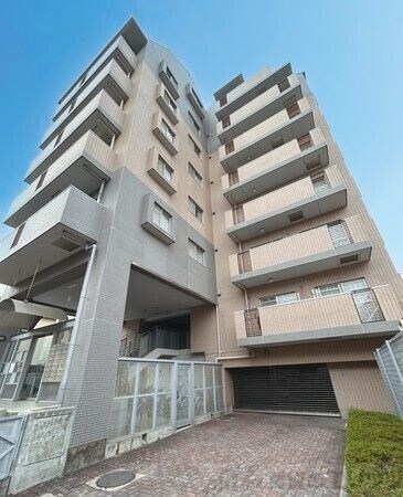 エステート小松の物件外観写真