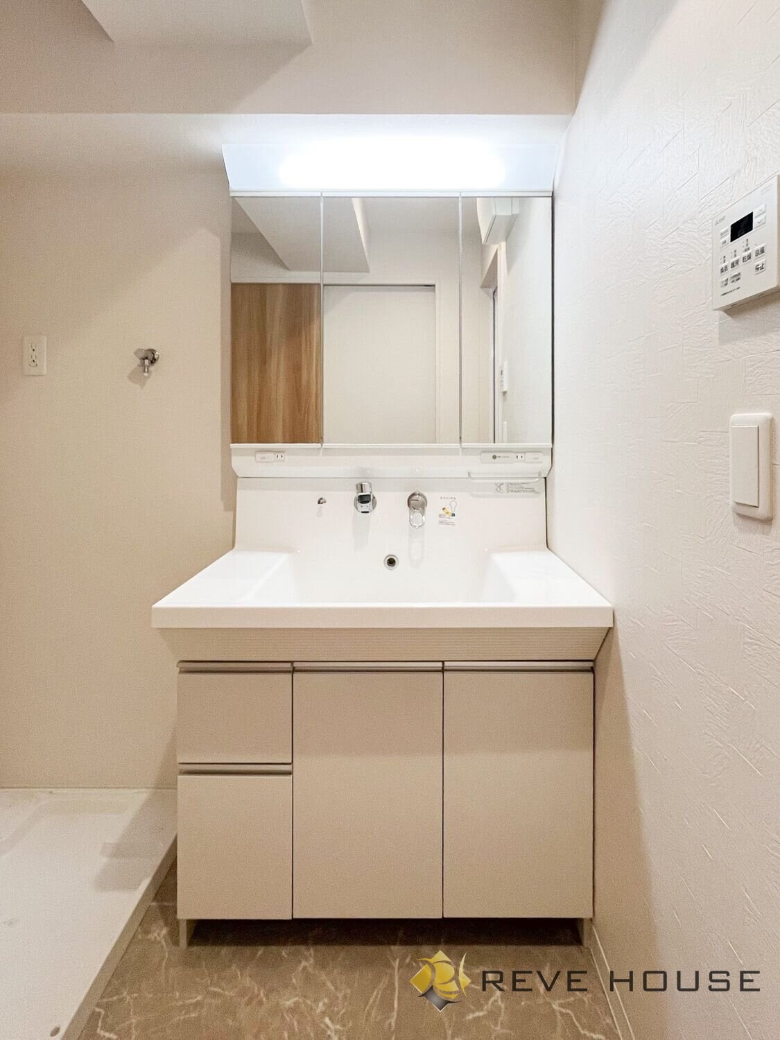 レクサスガーデン箱崎タワーズ WESTの物件内観写真