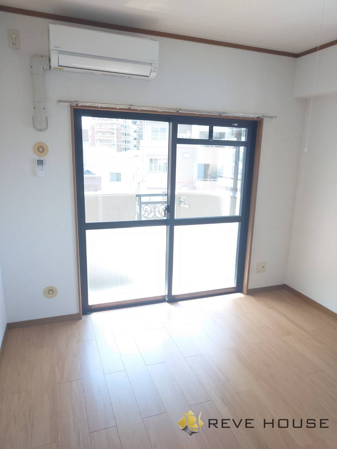 セリュー・トーレの物件内観写真