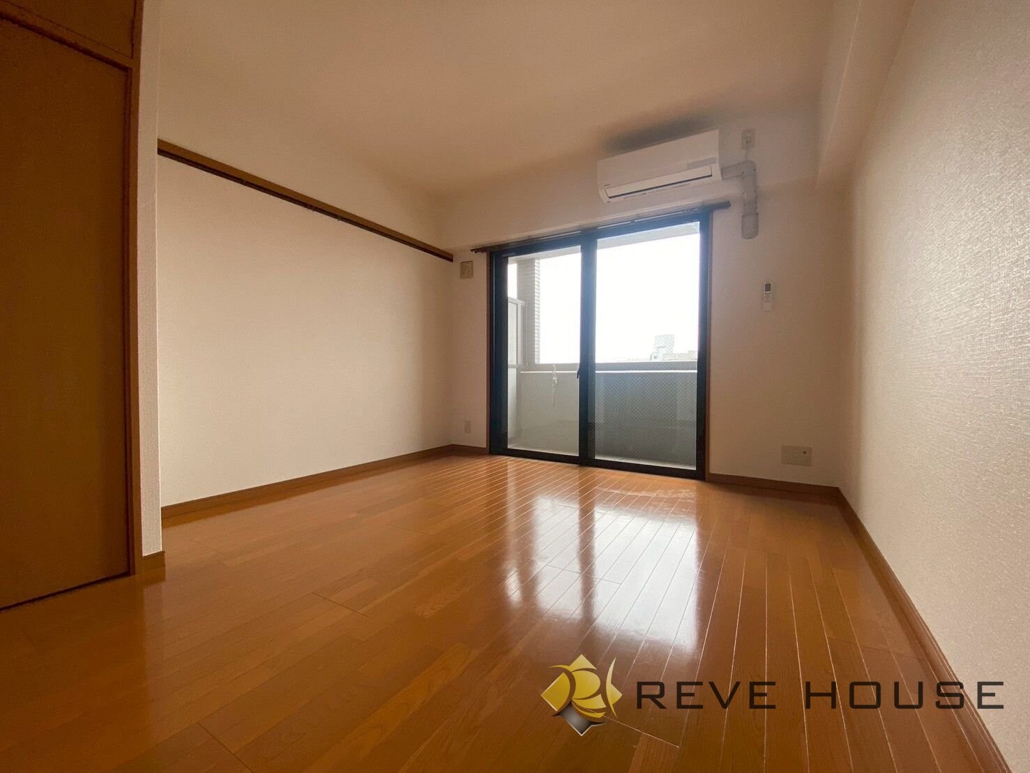 ピュアドーム箱崎ステーションの物件内観写真