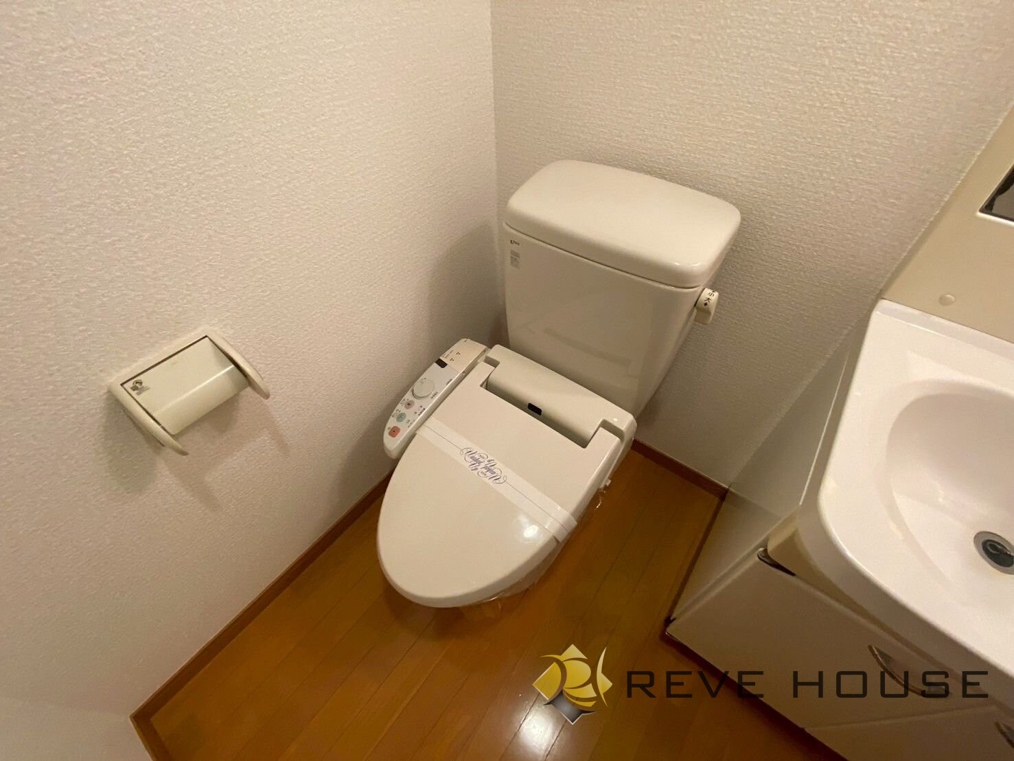 ピュアドーム箱崎ステーションの物件内観写真