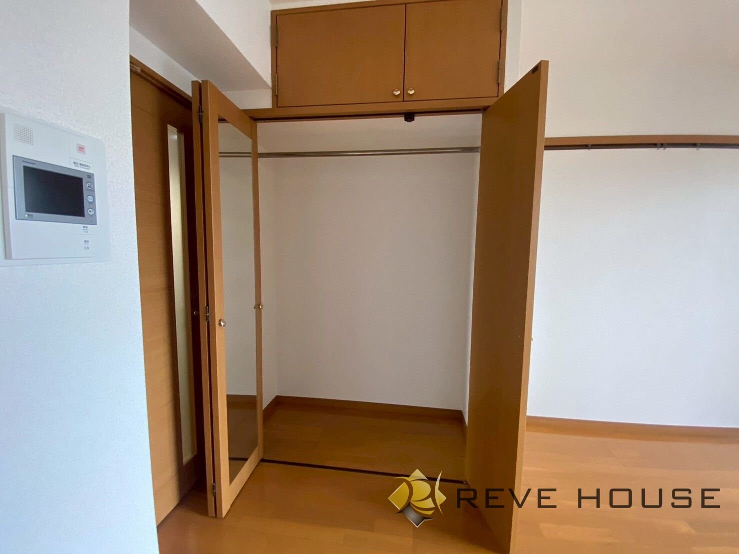 ピュアドーム箱崎ステーションの物件内観写真