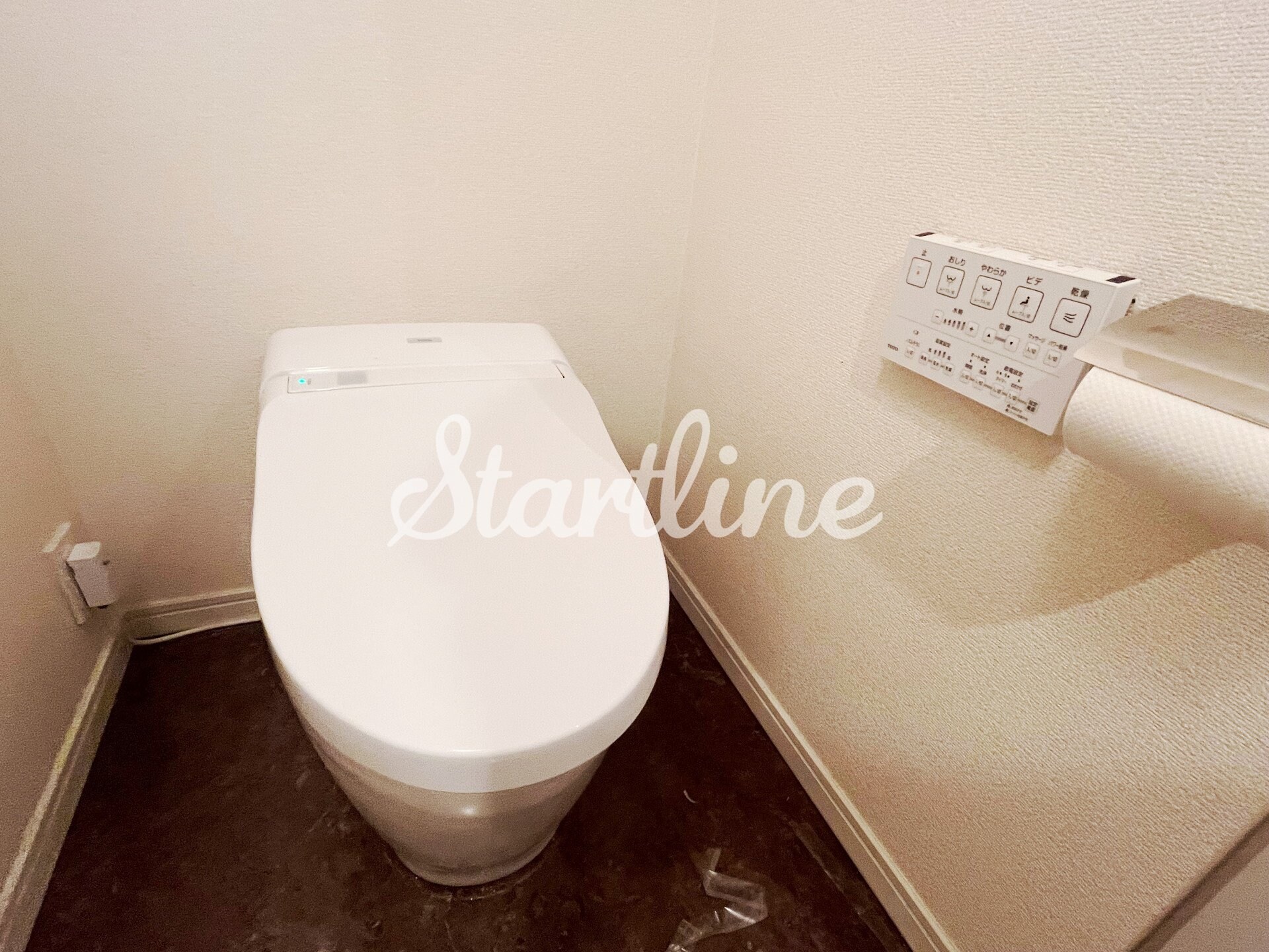 アルティスコート南青山の物件内観写真