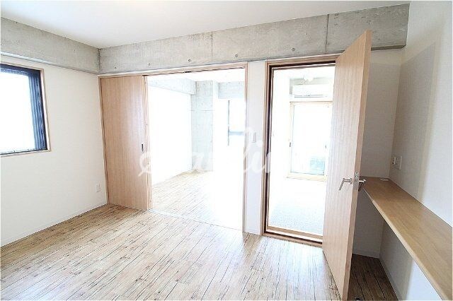 ビーフラッツ(Bee Flats)の物件内観写真