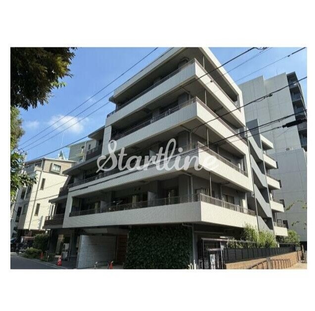 西麻布ホームズの物件外観写真