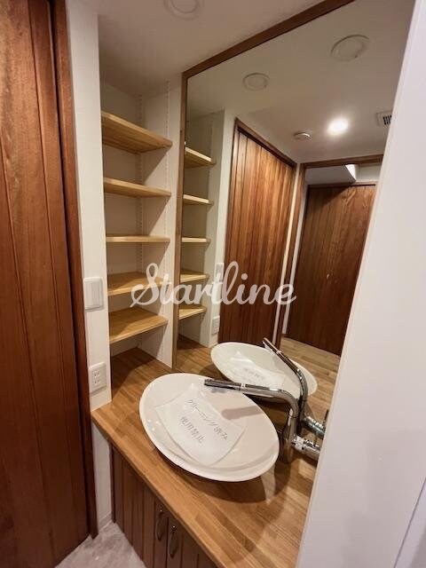 西麻布ホームズの物件内観写真