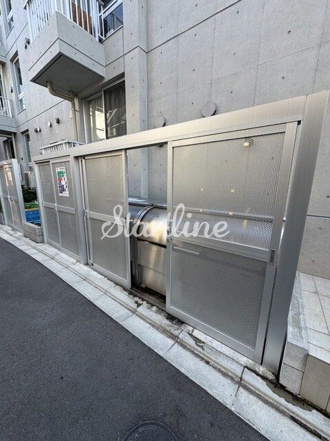 ブリックレジデンス目黒本町の物件内観写真