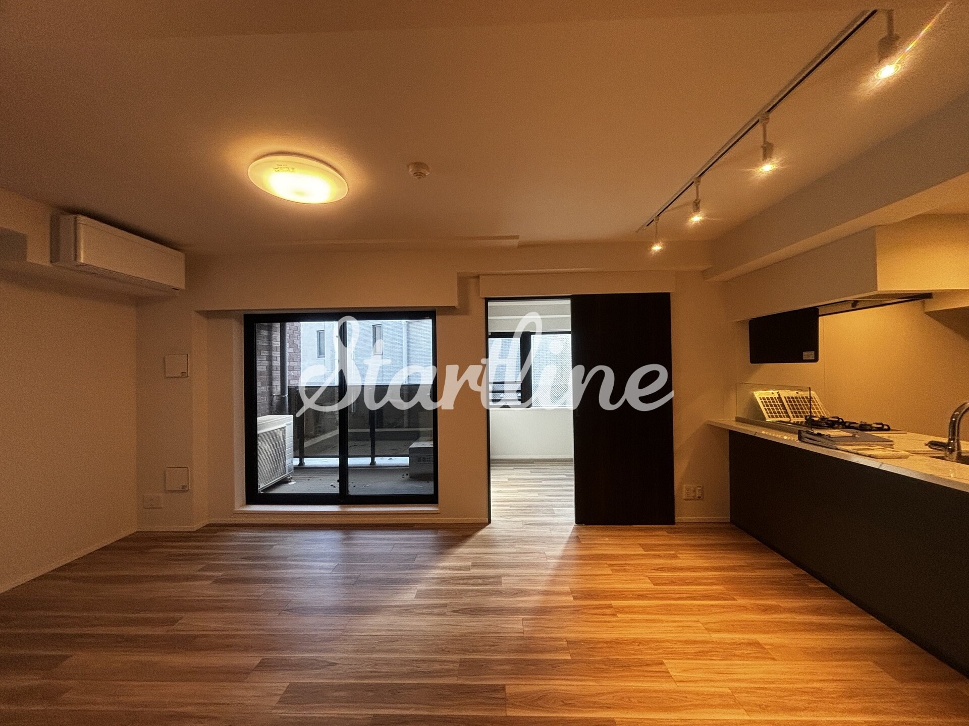 グランパセオ西麻布の物件内観写真