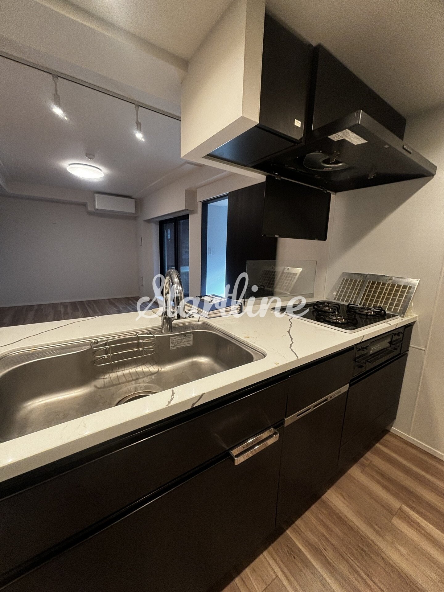 グランパセオ西麻布の物件内観写真