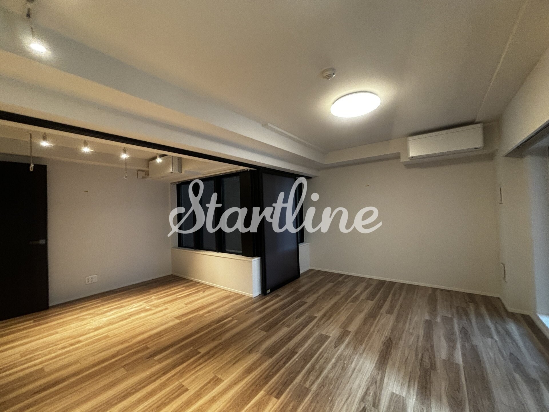 グランパセオ西麻布の物件内観写真