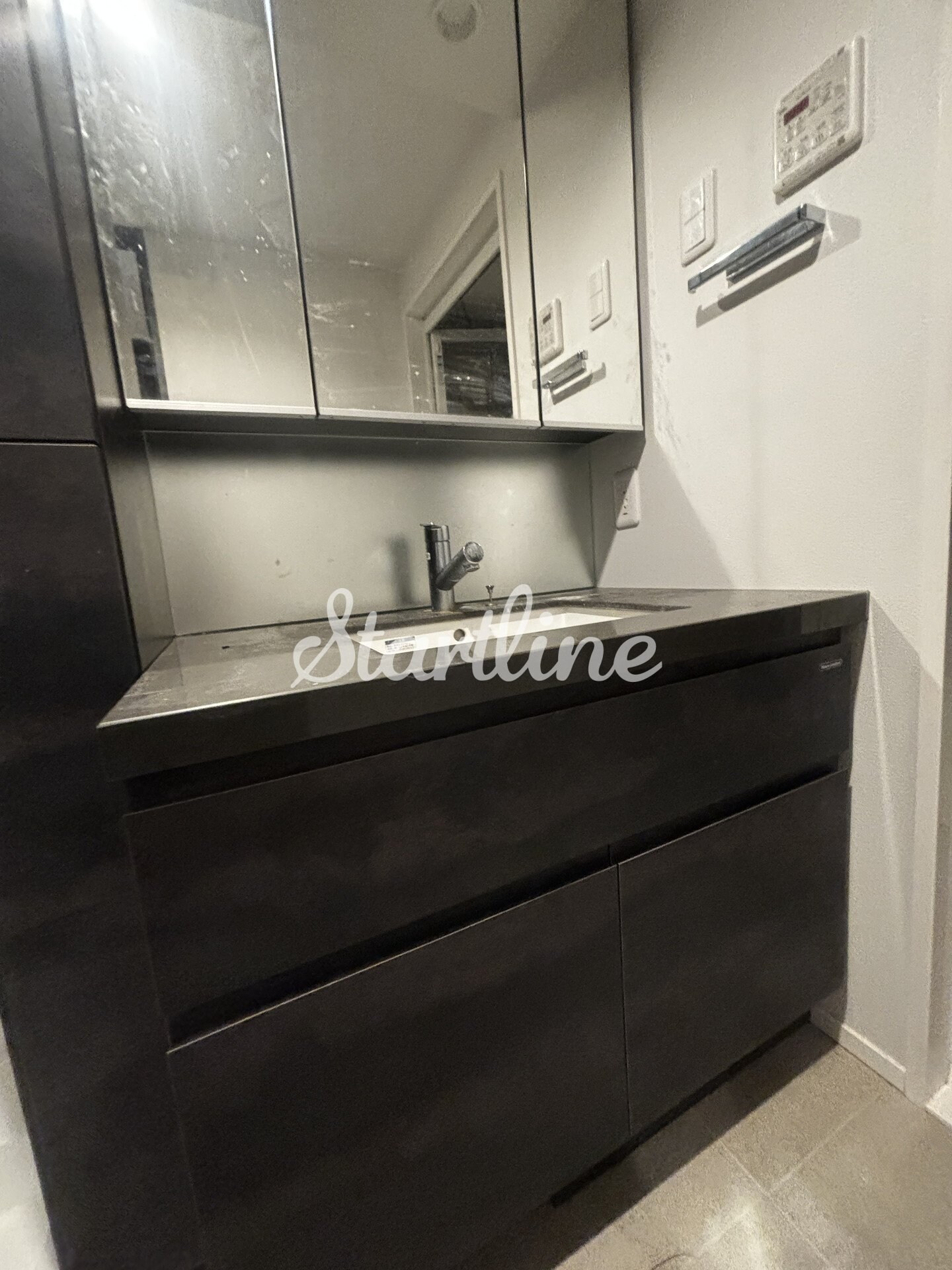 グランパセオ西麻布の物件内観写真