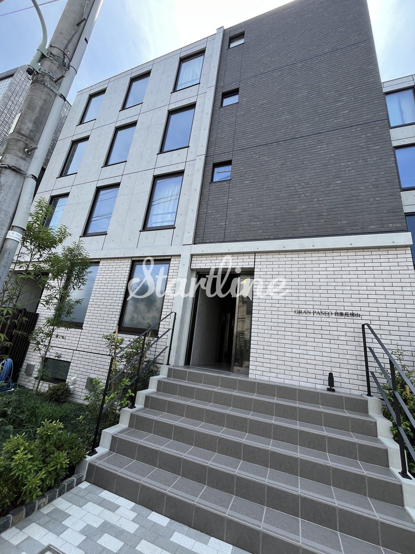 グランパセオ目黒花房山の物件内観写真