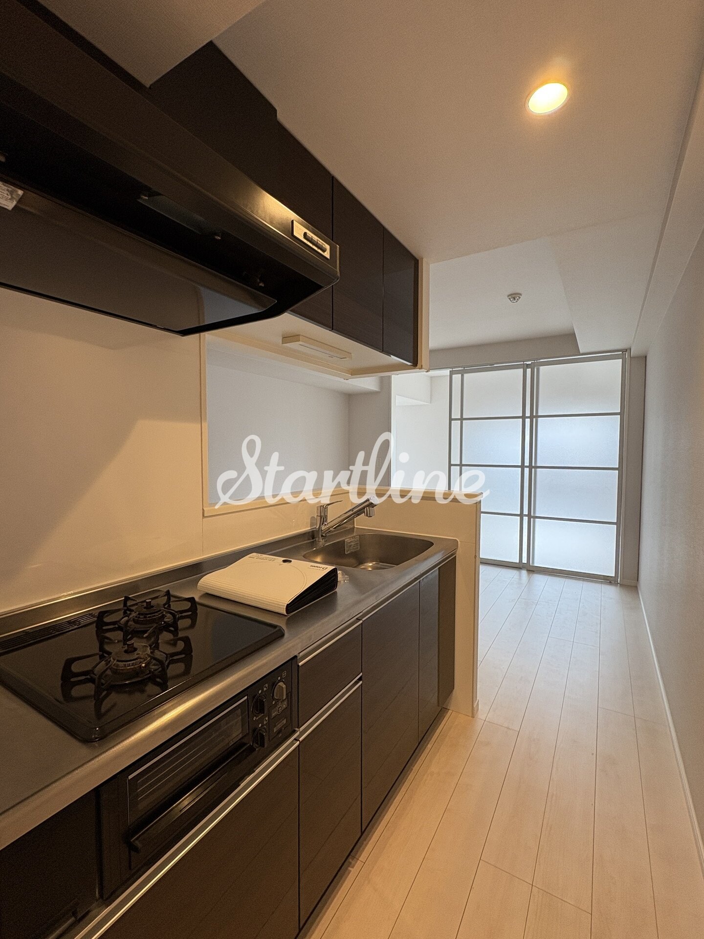 コスモグランス東日暮里の物件内観写真