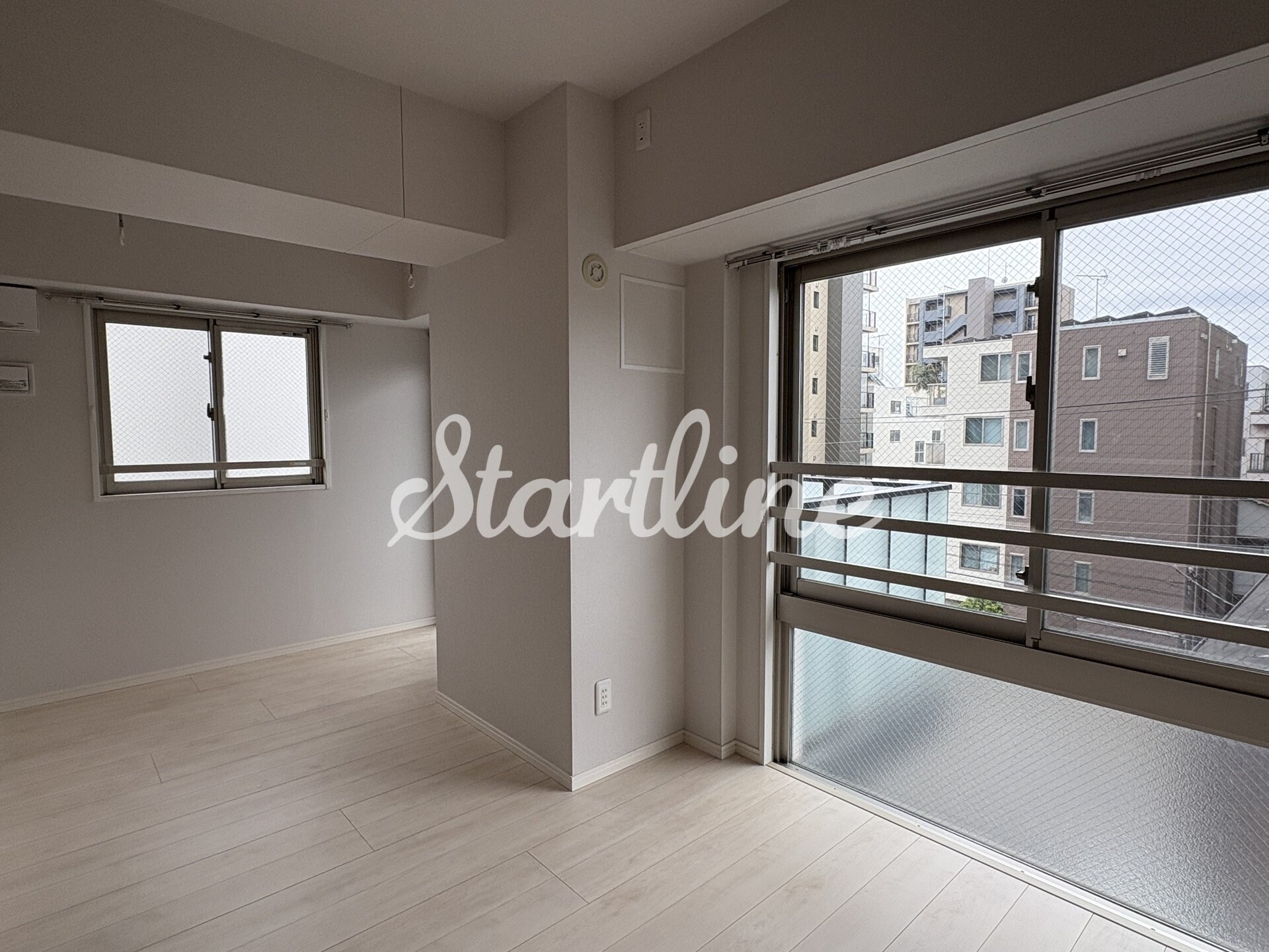 コスモグランス東日暮里の物件内観写真