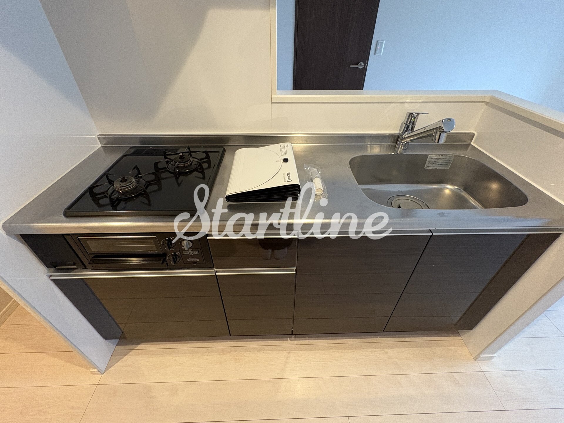 コスモグランス東日暮里の物件内観写真