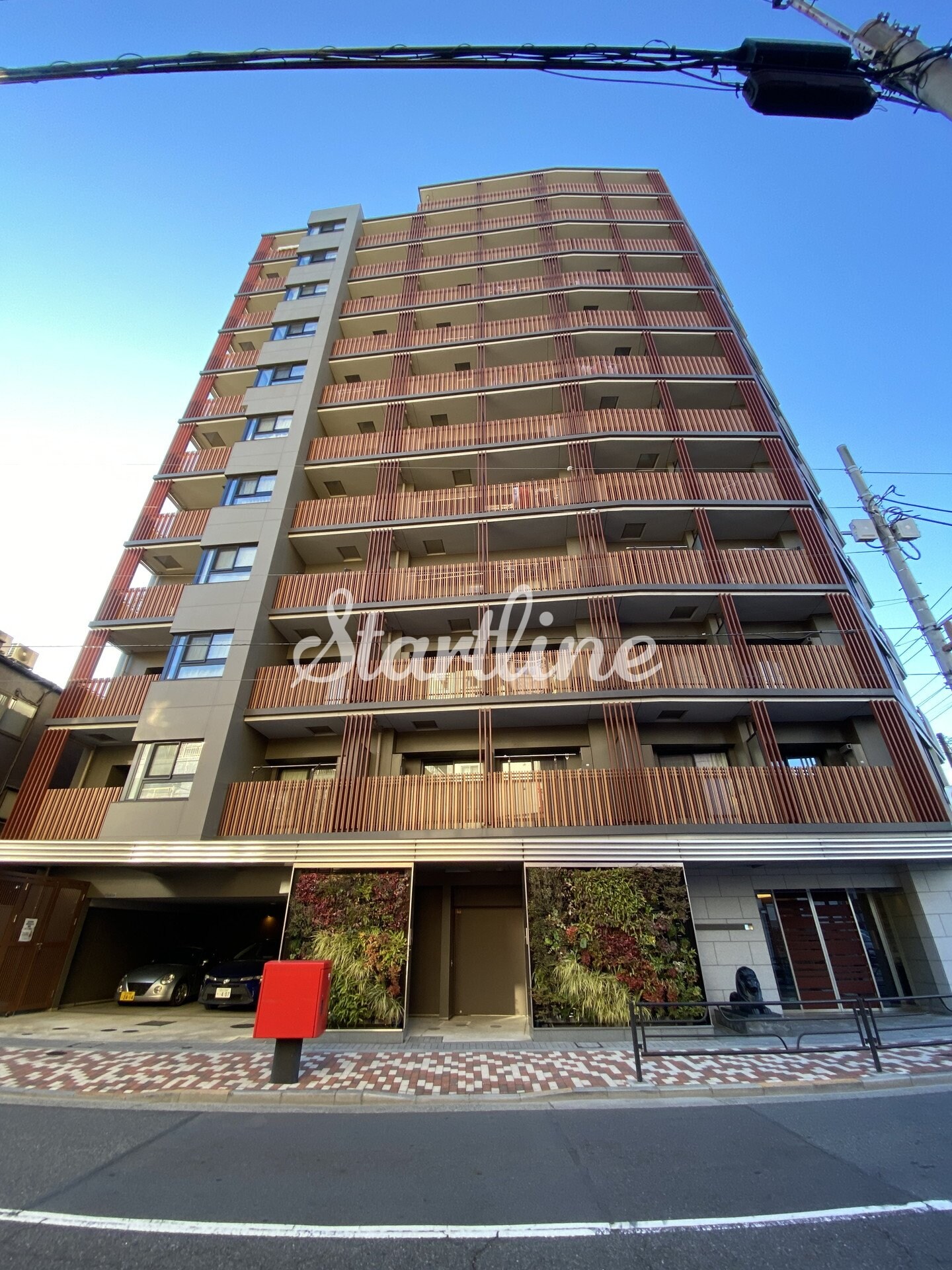 ライオンズ東京三ノ輪ミレス の物件外観写真