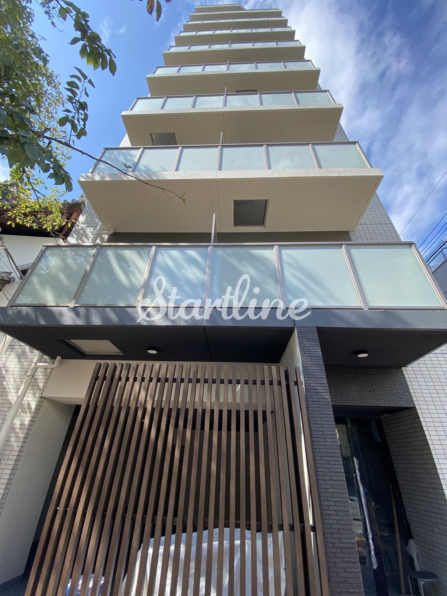 グランカーサ上野松が谷の物件外観写真