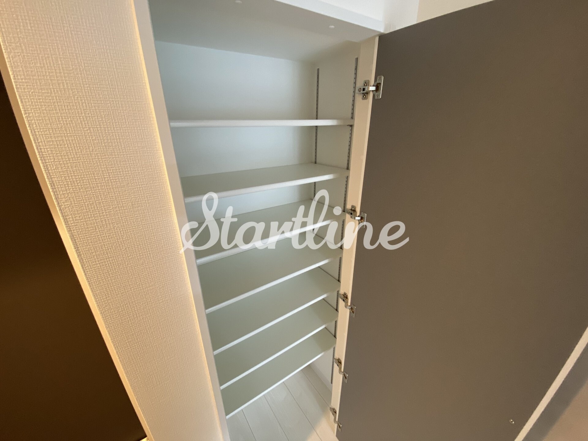 グランカーサ上野松が谷の物件内観写真