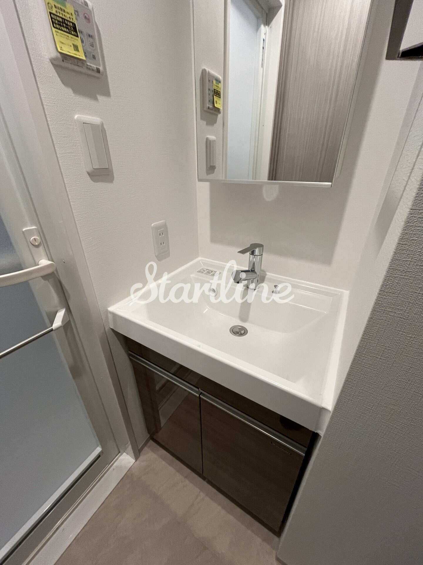 ドゥーエ入谷Iの物件内観写真