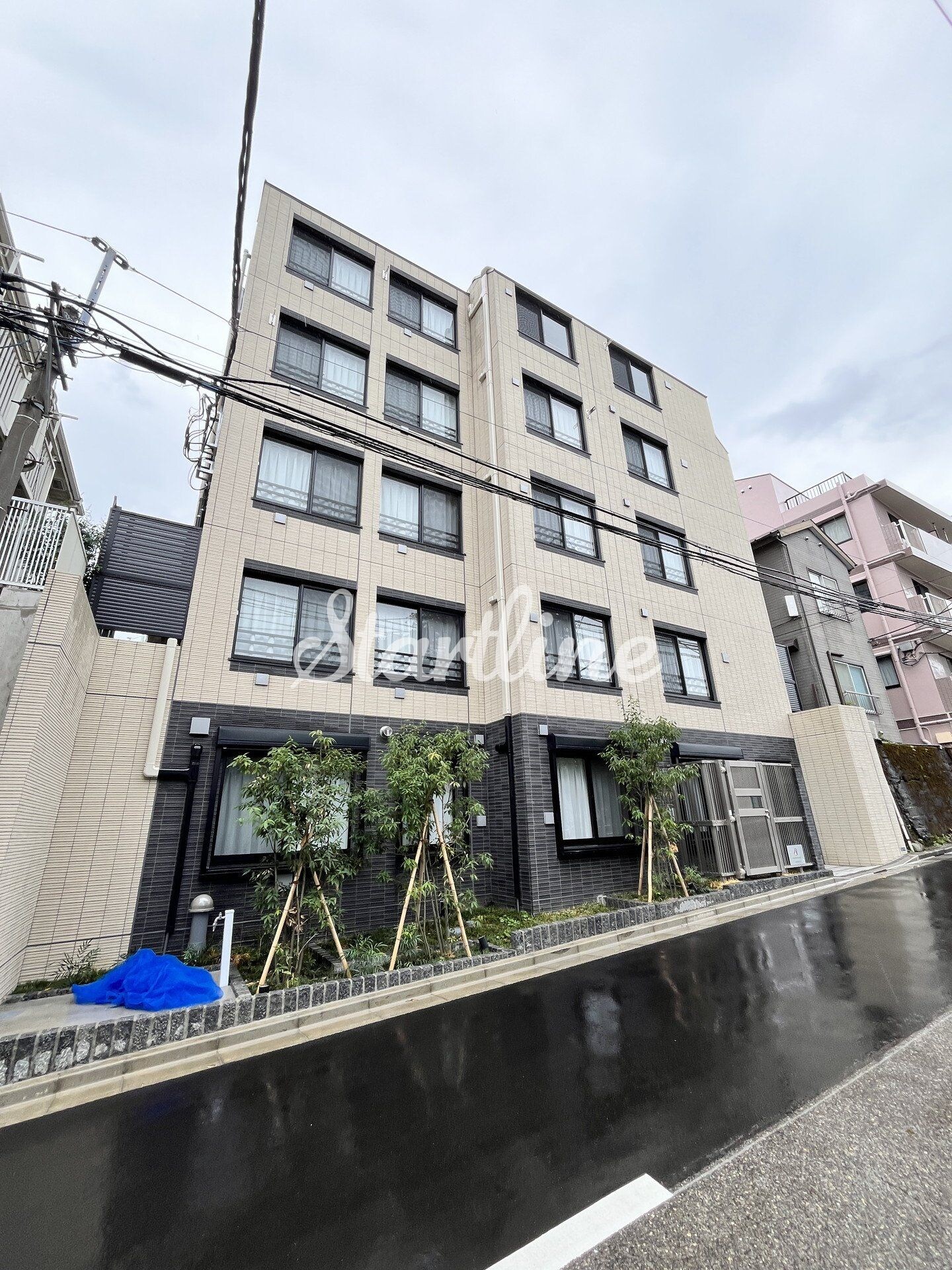 ウェルスクエア新宿戸山の物件外観写真