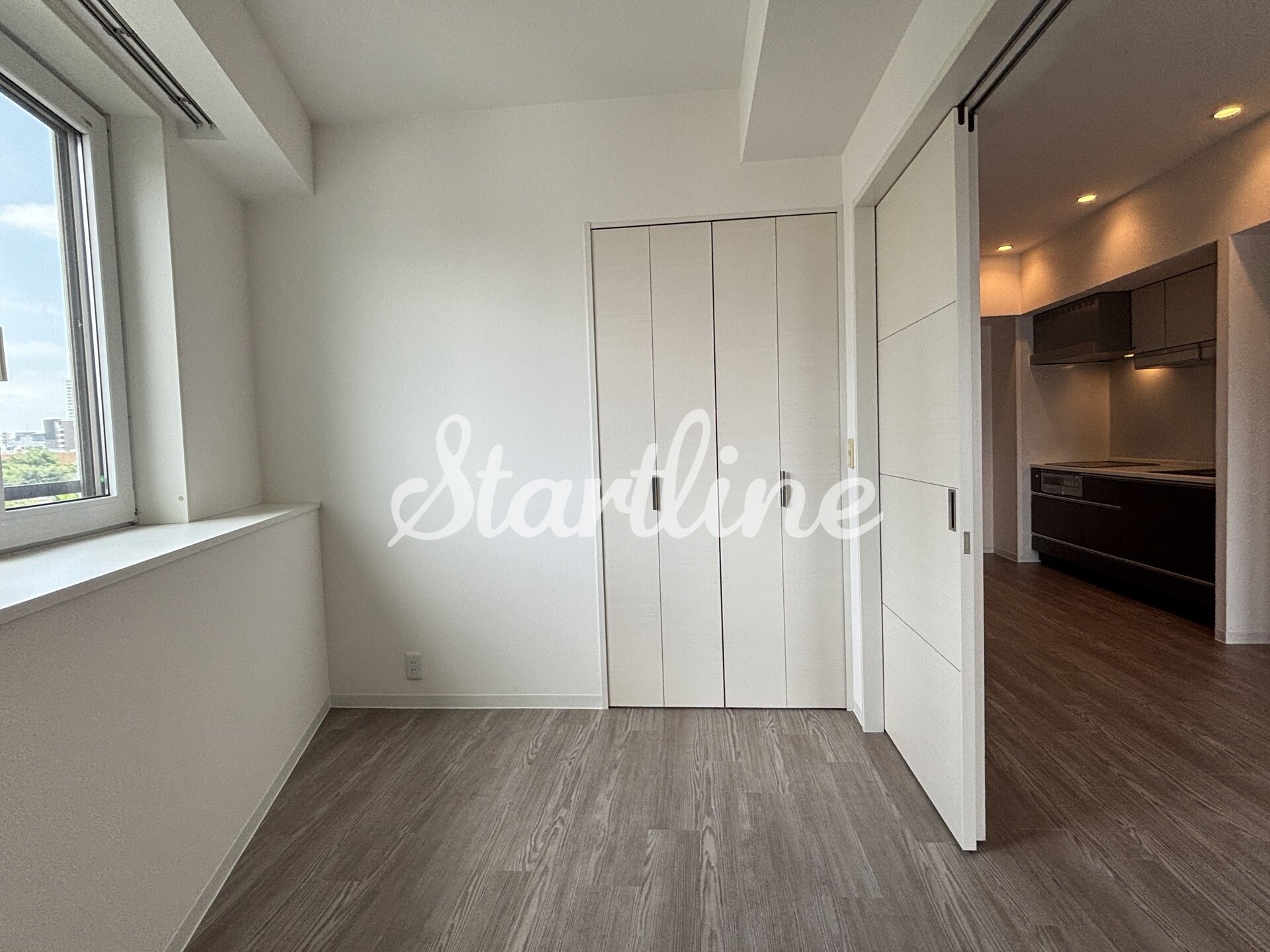 コスモリード新宿余丁町の物件内観写真