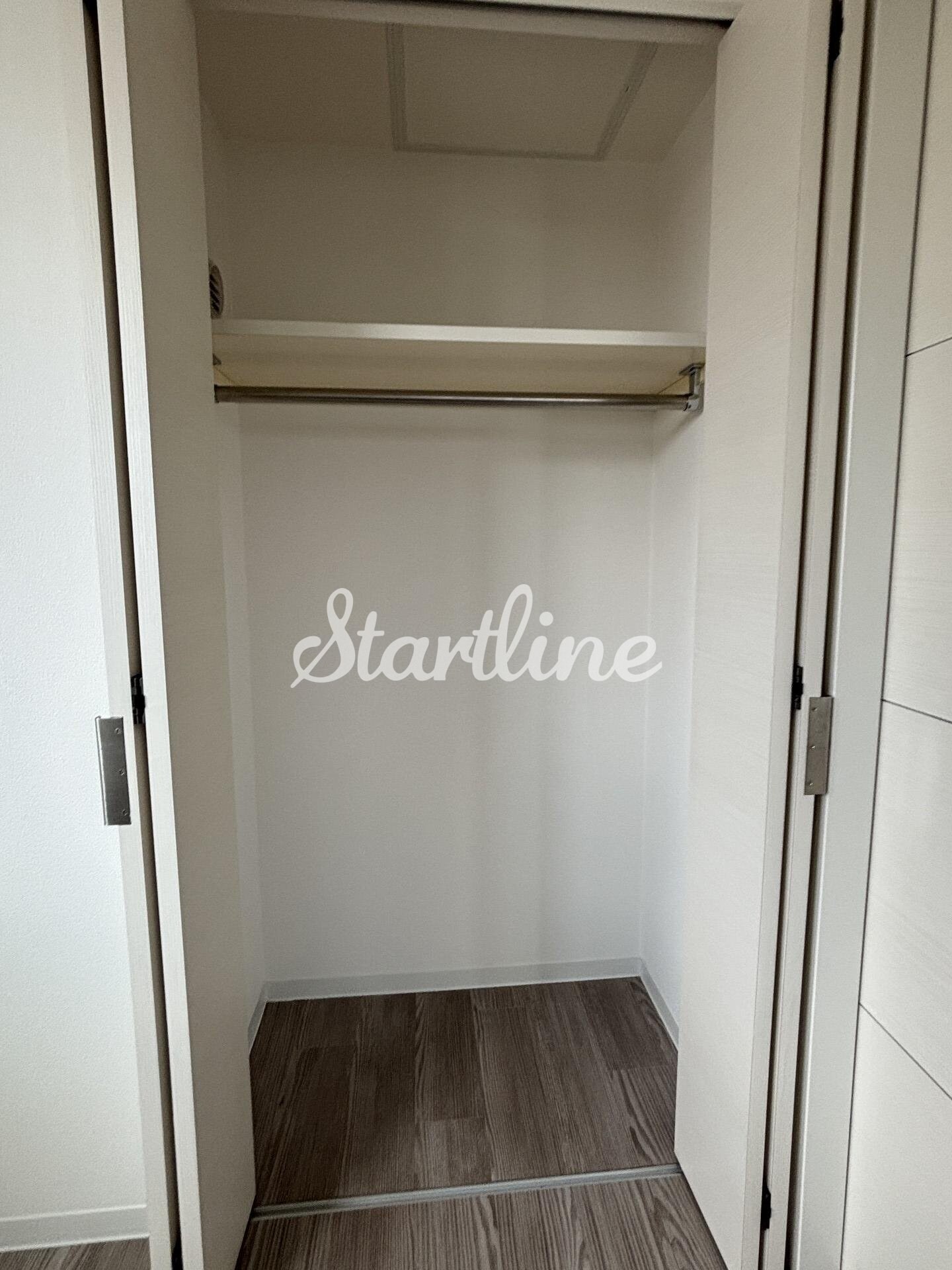 コスモリード新宿余丁町の物件内観写真