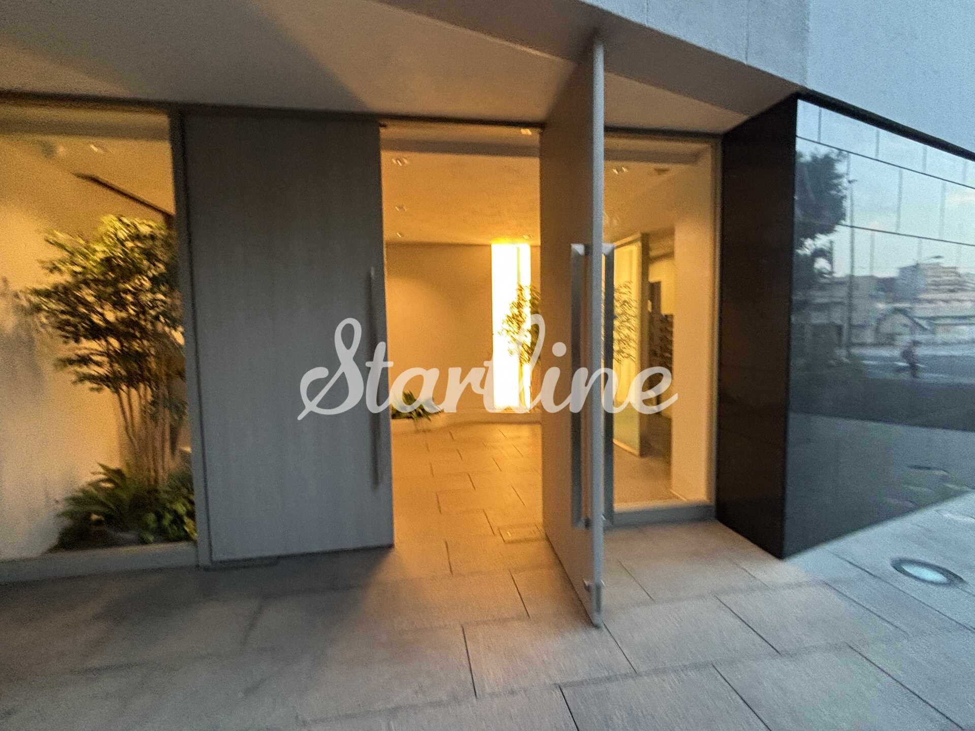 コスモリード新宿余丁町の物件内観写真