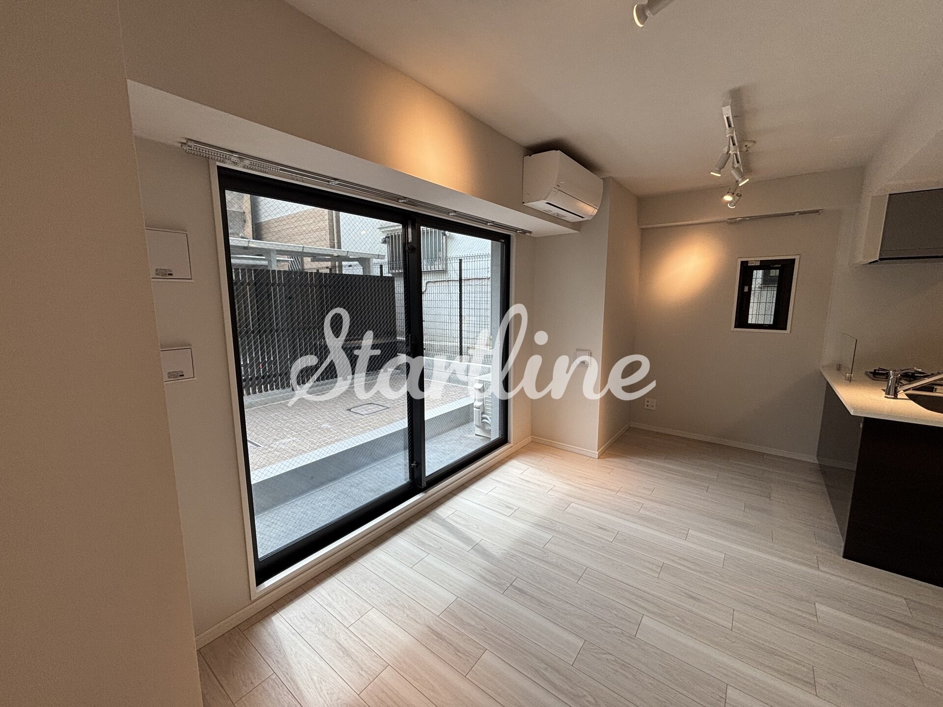 ラペルラ四谷(La Perla Yotsuya)の物件内観写真