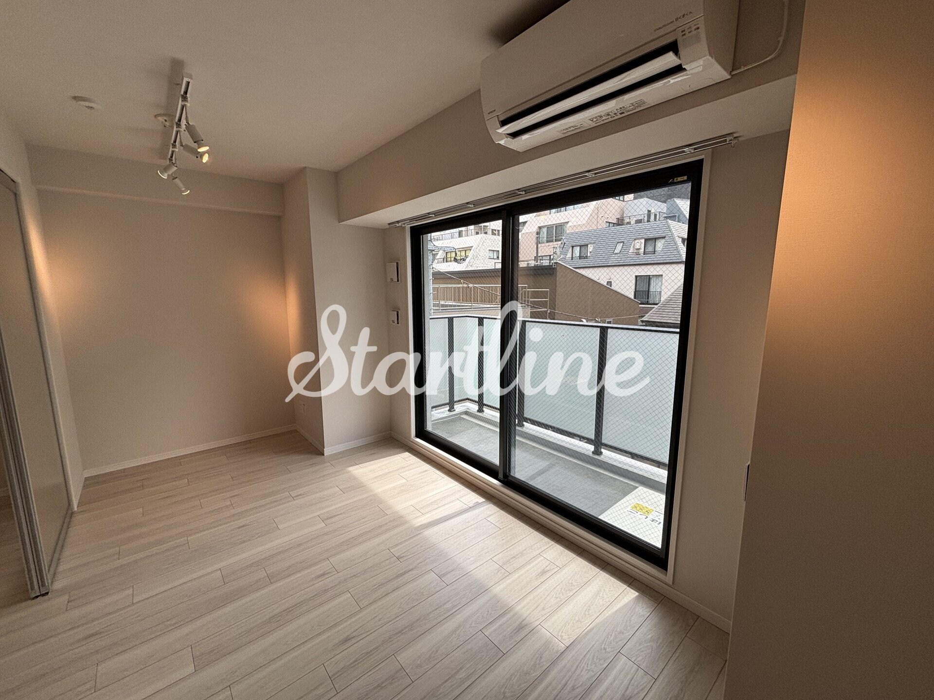 ラペルラ四谷(La Perla Yotsuya)の物件内観写真