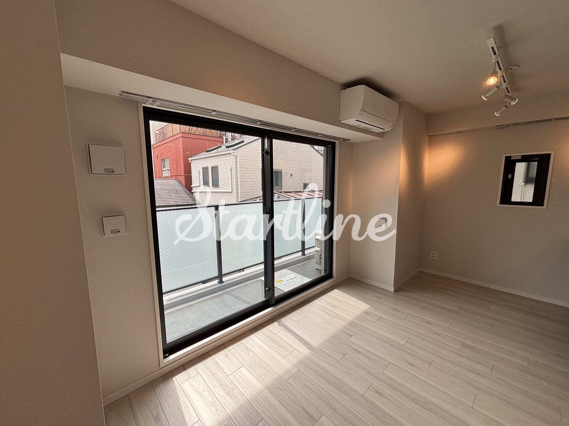 ラペルラ四谷(La Perla Yotsuya)の物件内観写真