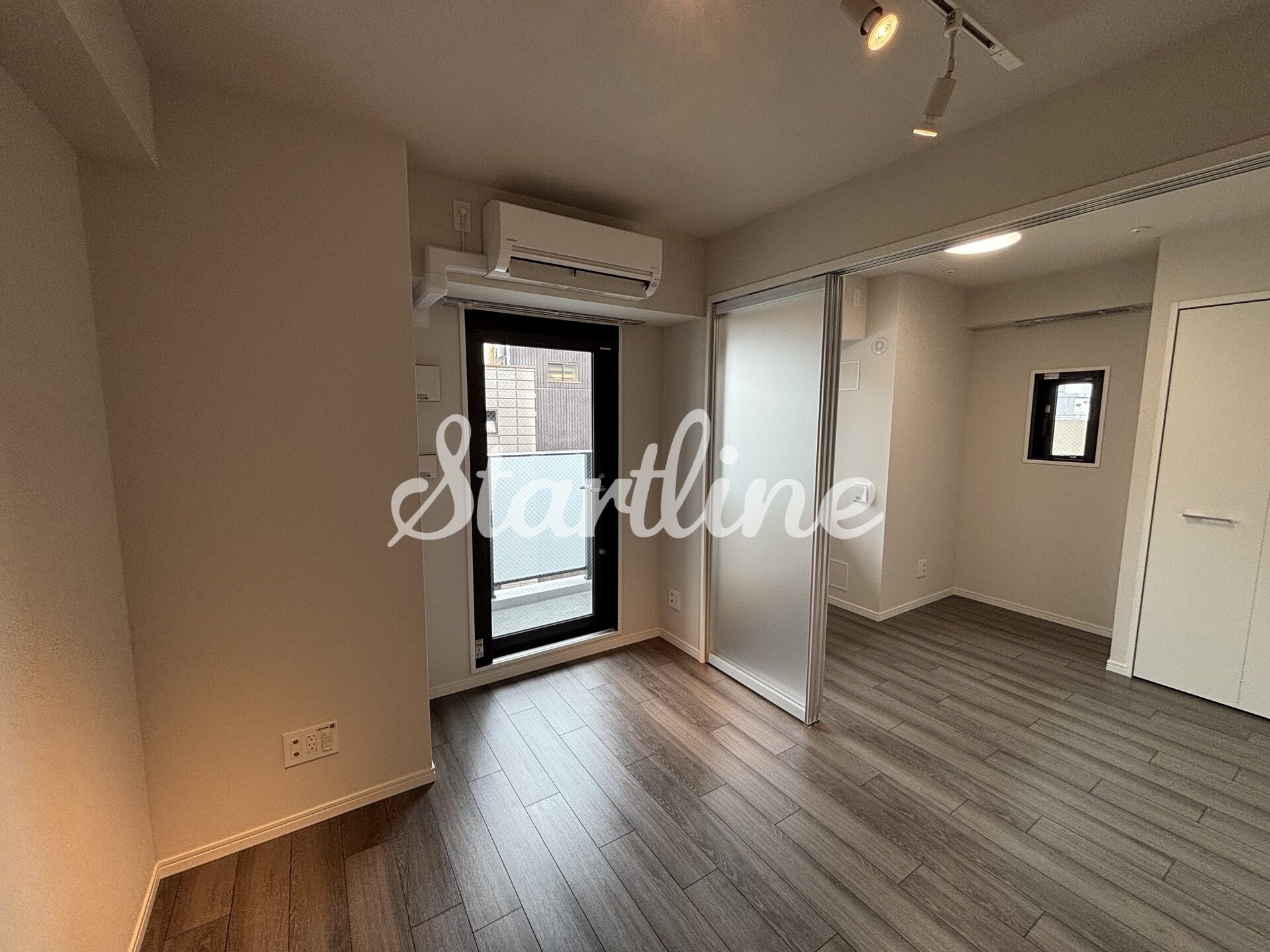 ラペルラ四谷(La Perla Yotsuya)の物件内観写真