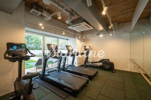 コンフォリア東新宿の物件内観写真