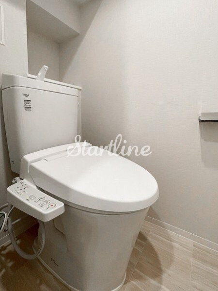 コンフォリア東新宿の物件内観写真