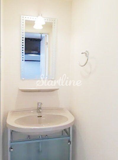 新宿御苑前マンションの物件内観写真